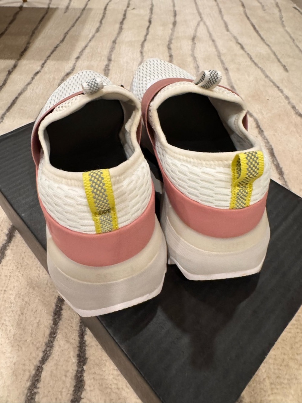 Sorel Women’s white & mauve pink sneakers - Picture 4 of 6
